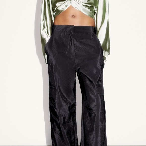 Wide leg satin pants. - Picture 1 of 14
